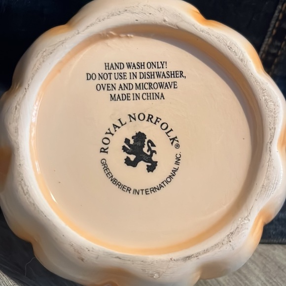 Royal Norfolk Halloween hanging container - Picture 4 of 9